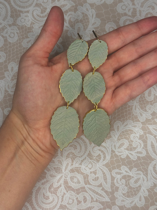 Gold Edge Leaves