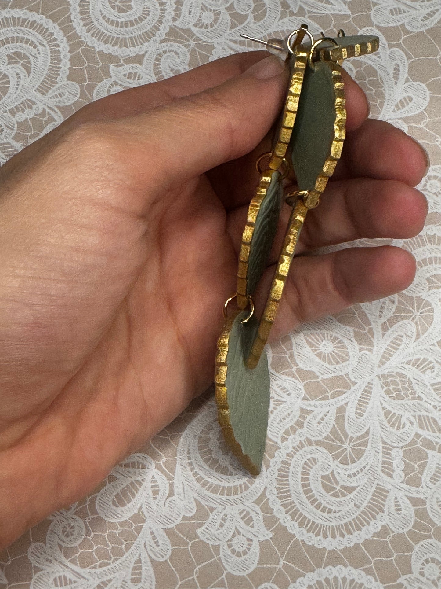Gold Edge Leaves