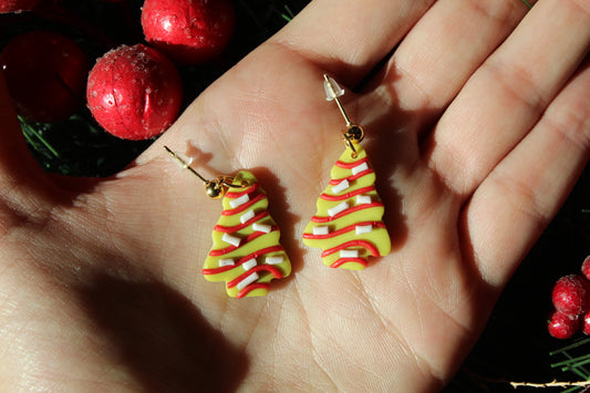 Grinch Cake Trees